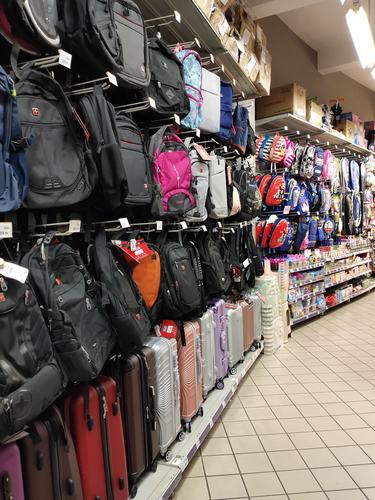 黄陂店文体用品陈列
